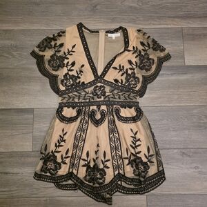 Honey Belle Nude And Black Floral Printed Lace Romper